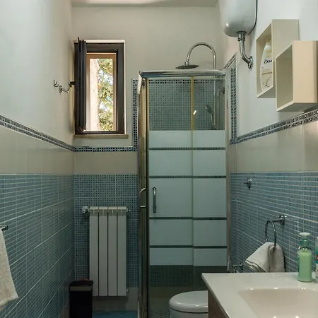 Simona Con Giardino Favara