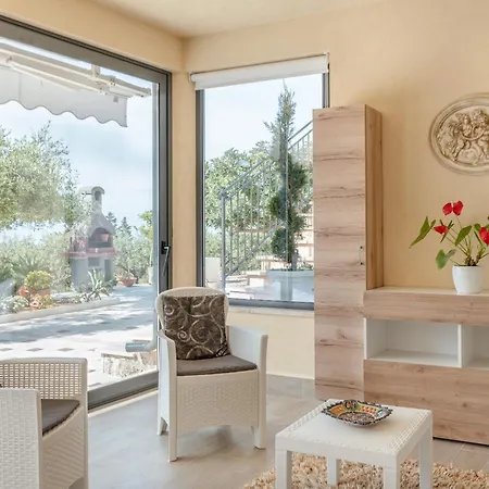 Simona Con Giardino Villa Favara