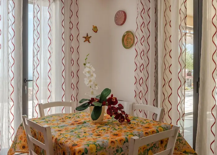 Villa Simona Con Giardino *